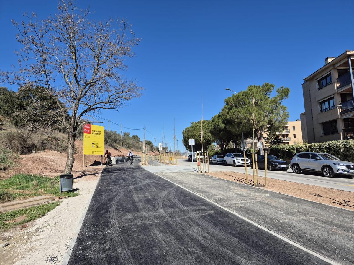 Imatge de l’espai per a vianants i ciclistes a l’alçada del parc de can Font