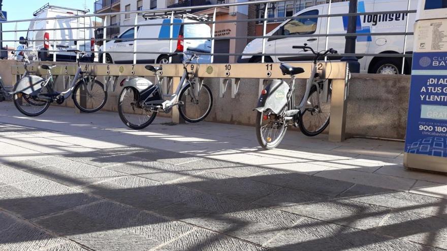 Compromís pide mejoras para el servicio público de bicicleta