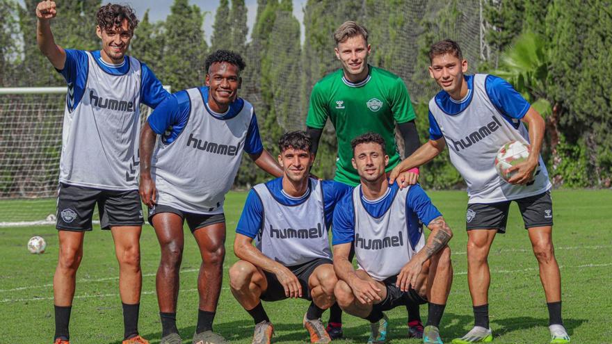 Jugadores del Eldense, en un entrenamiento. | INFORMACIÓN DE ALICANTE