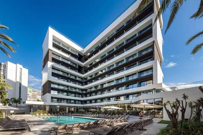 Hotel Port Alicante: rooftop y sabor Mediterráneo en la Playa de San Juan