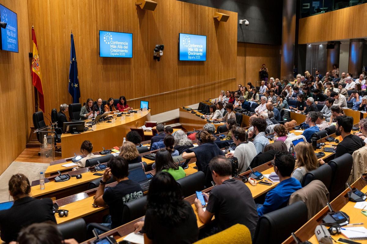 Momento de la conferencia celebrada el viernes en el Congreso de los Diputados.