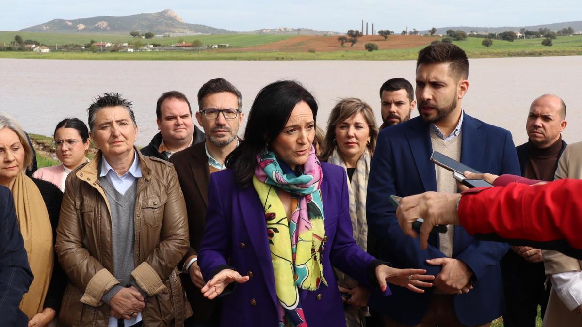 El PSOE exige &quot;de forma urgente&quot; que regrese el agua potable para los vecinos del norte de Córdoba.