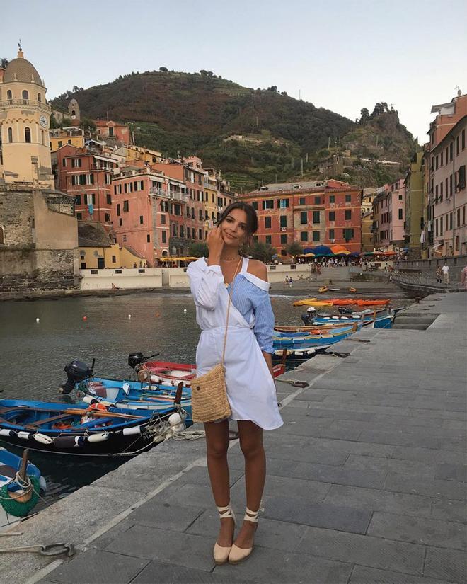 Prendas virales del 2017: vestido camisero asimétrico de Zara