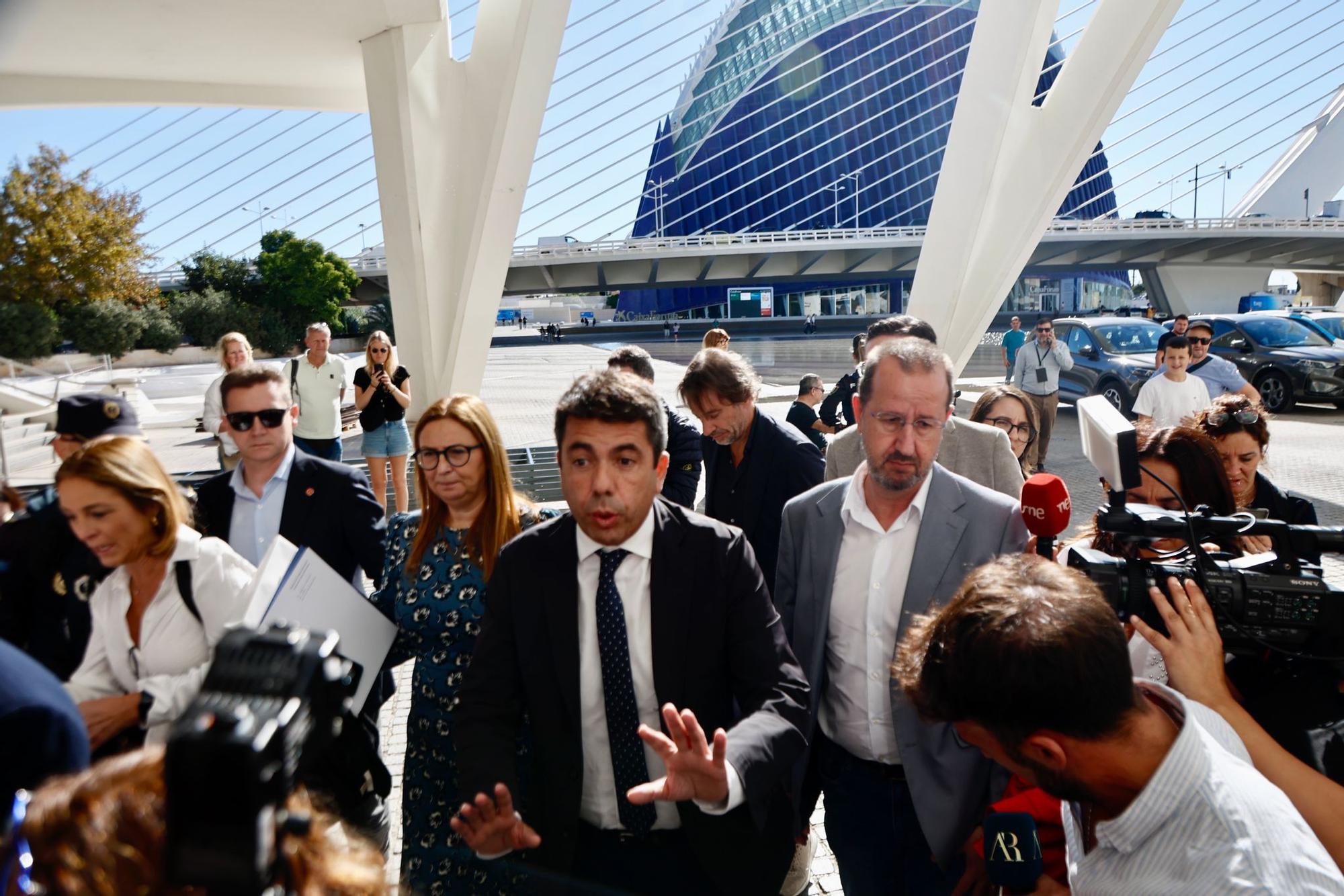 Primer acto de Carlos Mazón tras el funeral de Estado y los abucheos de las víctimas