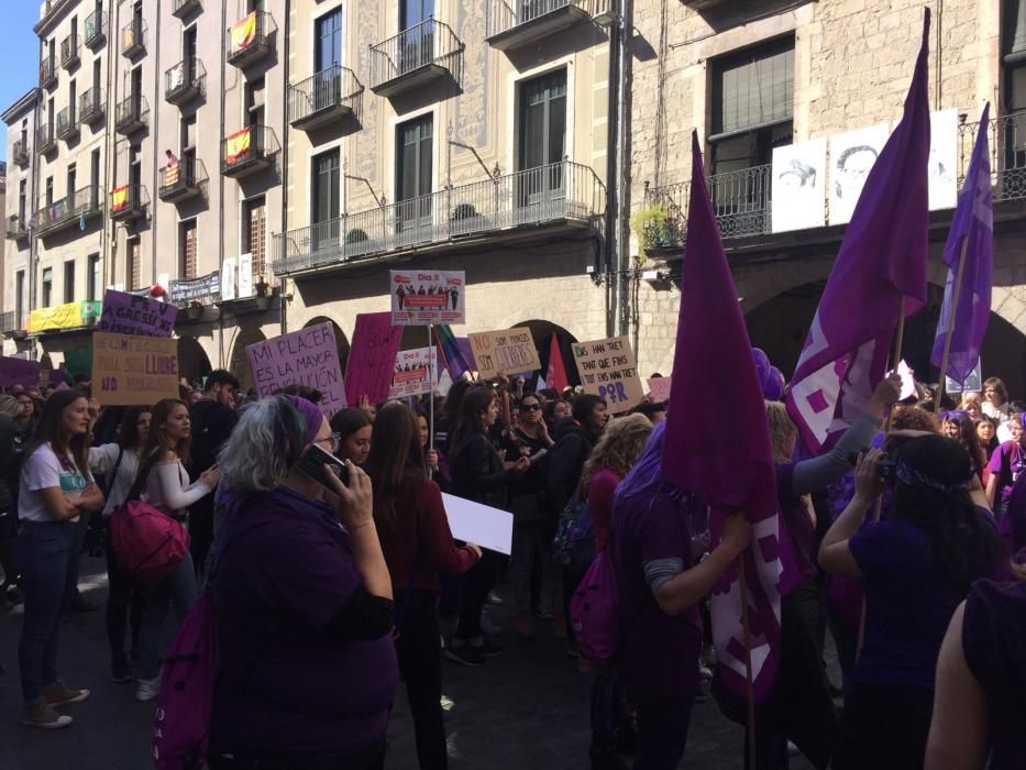 Manifestació estudiantil a Girona de la vaga del vuit de març