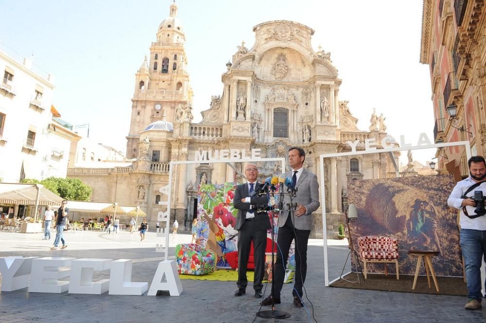 Yecla presenta en Murcia su 55 Feria del Mueble