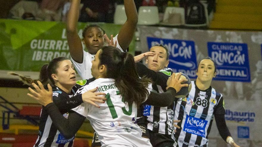 El Rincón Fertilidad cayó ante el Balonmano Elche.