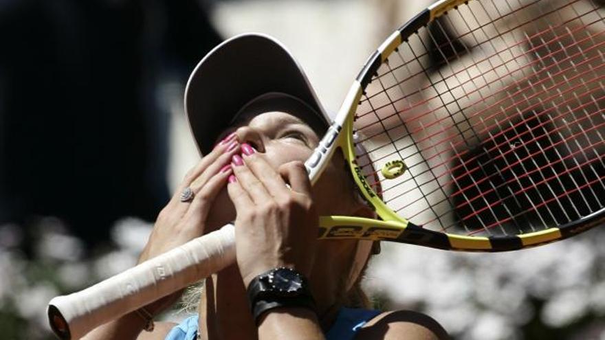 Wozniacki bate a Mauresmo y es la primera finalista