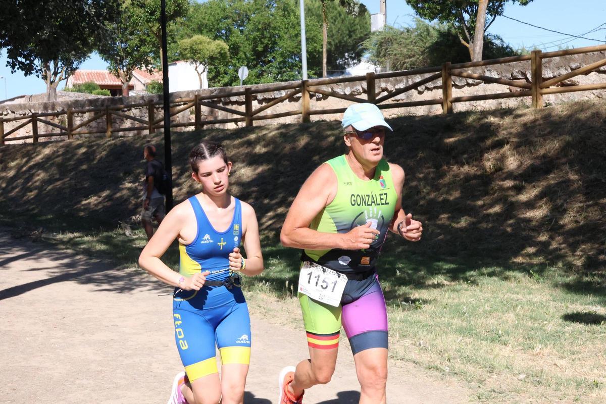 GALERÍA: Disfruta de las mejores imágenes del triunfo de Gómez y Trigo en el Triatlón Ciudad de Zamora GALERÍA: Disfruta de las mejores imágenes del triunfo de Gómez y Trigo en el Triatlón Ciudad de Zamora