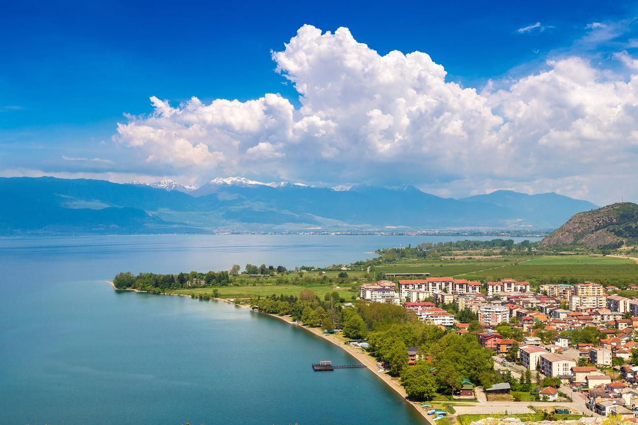 El lago Orhid, la espectacular playa de Macedonia del Norte