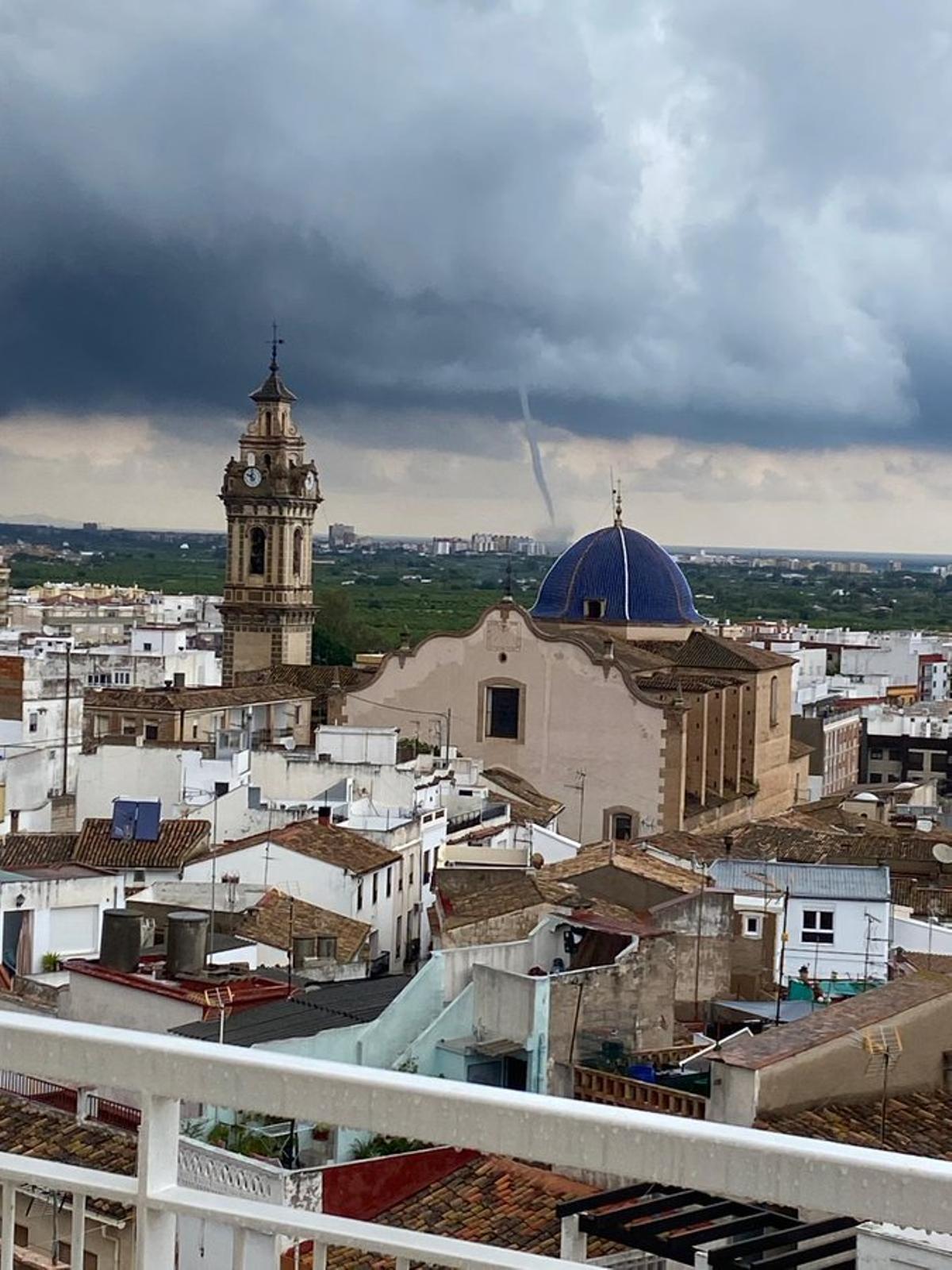 La manga que ha origina en Oliva