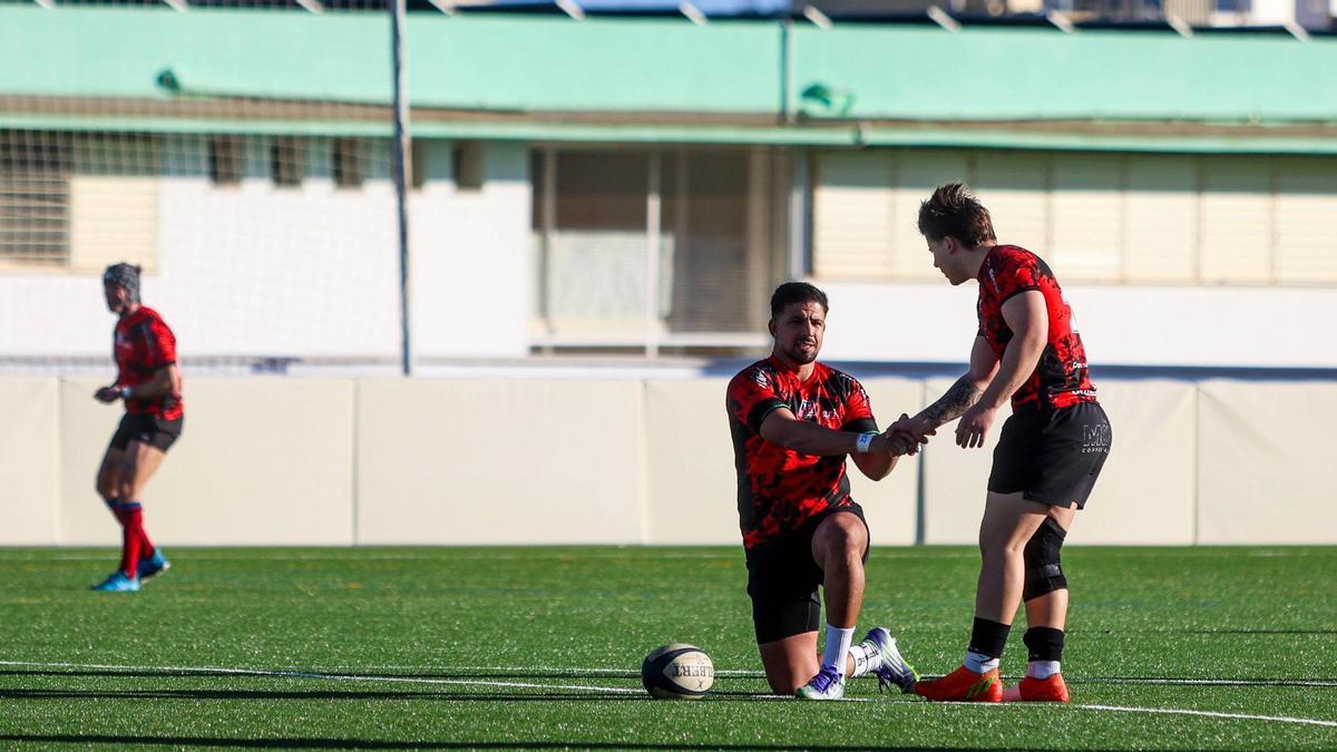 Algunos jugadores del Ibiza Rugby Club en el encuentro que disputó ante El Toro Rugby Club.