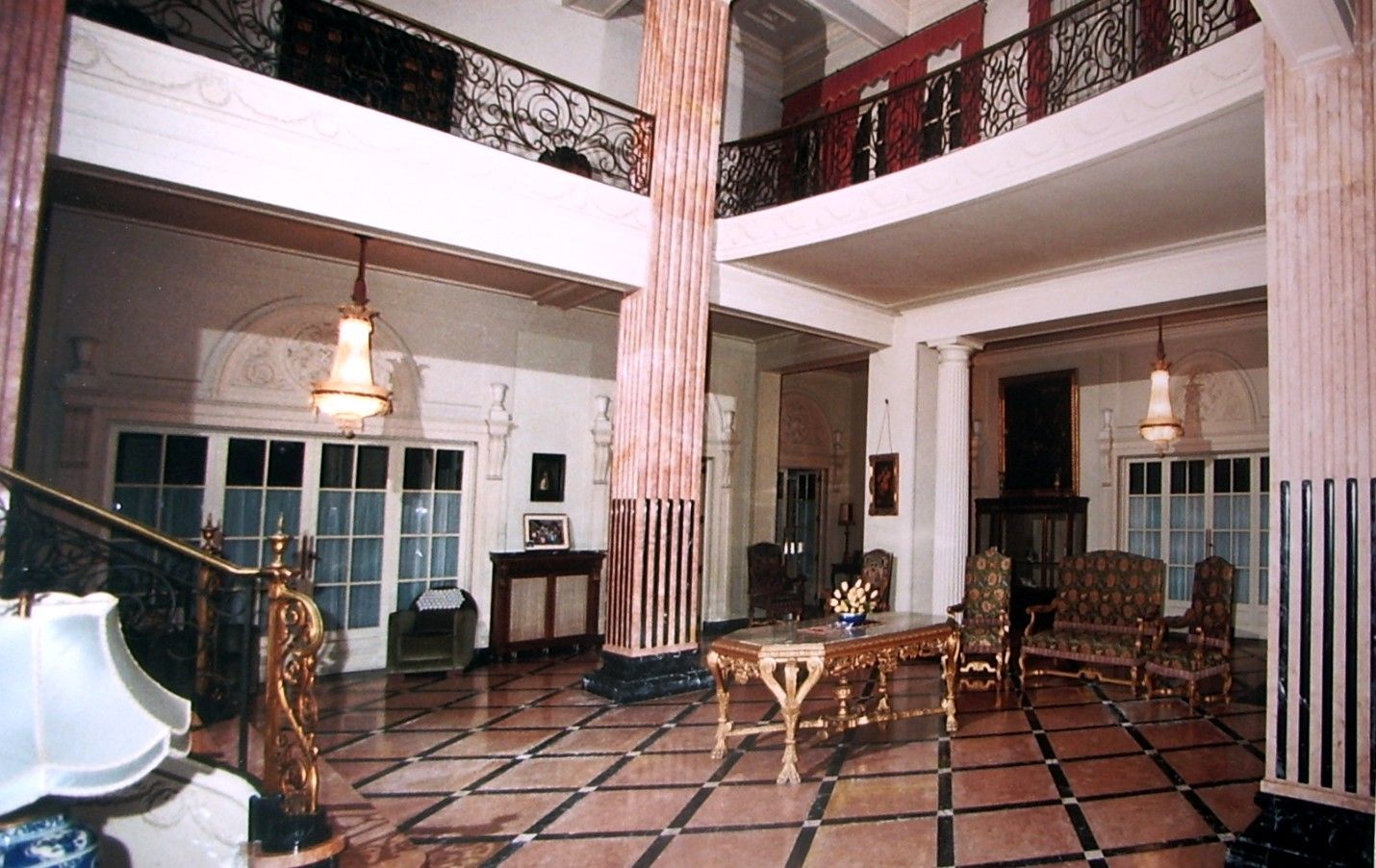 Interior de la majestuosa vivienda.