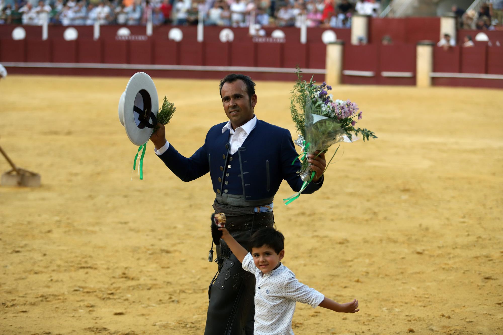 Rejones en la Feria de Málaga: Guillermo Hermoso y Ferrer Martín, doble Puerta Grande en Málaga