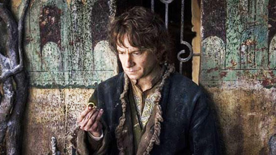 Martin Freeman es Bilbo Bolson.