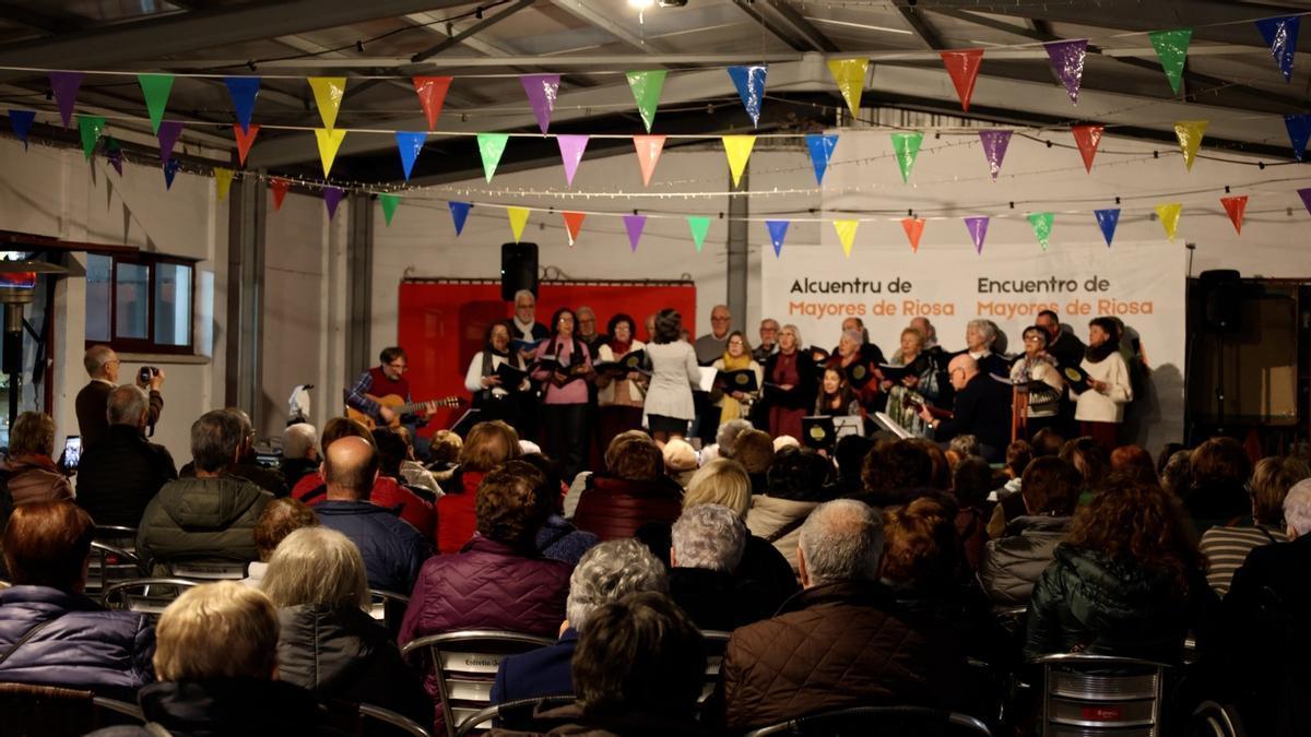 Una de las actuaciones del encuentro.