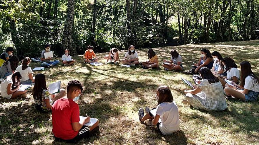 Unha das xuntazas do Consello da Infancia e Adolescencia de Tomiño, Voces Novas.   | // D. P.