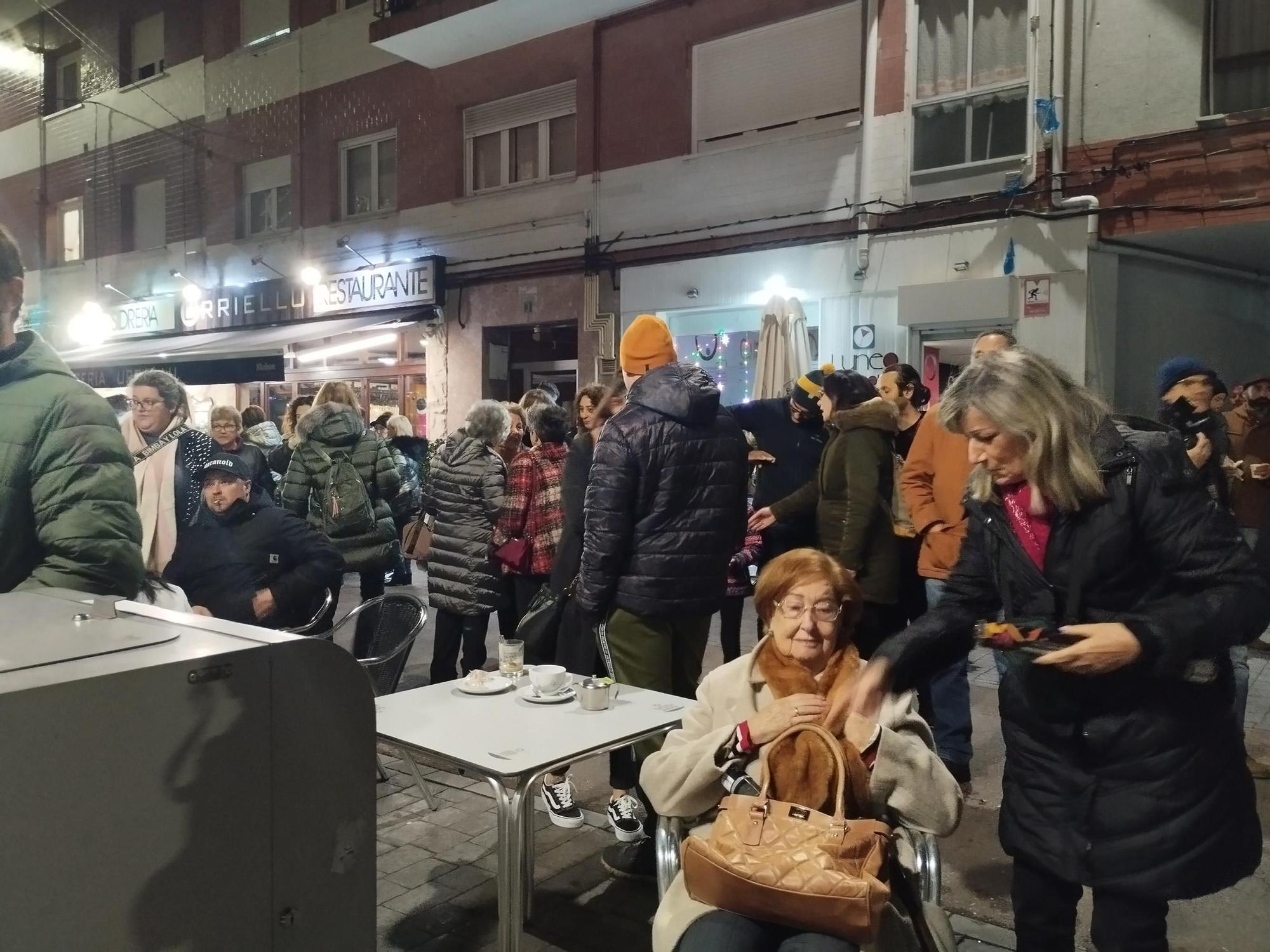 El divertido encendido del alumbrado navideño en Llanera, en imágenes