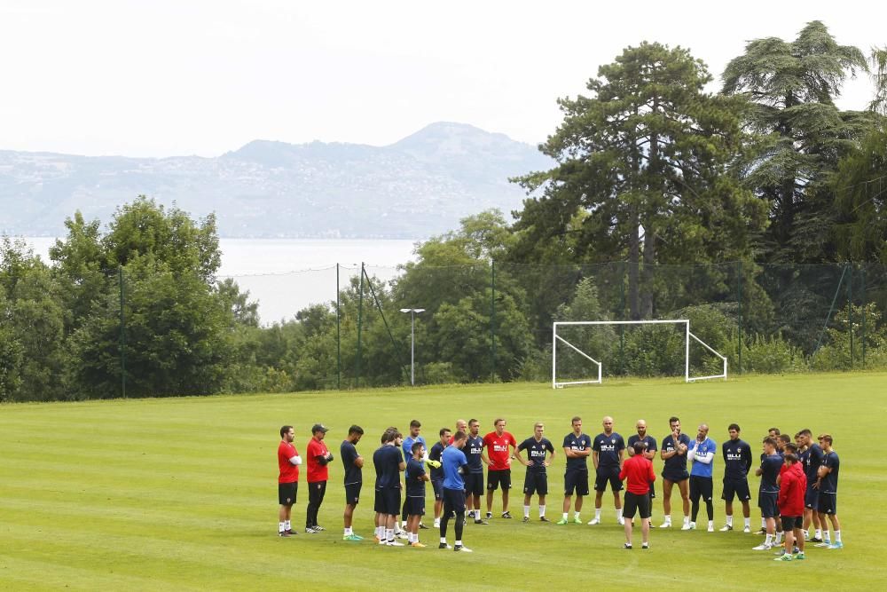 Alemany y Murthy, atentos al entrenamiento