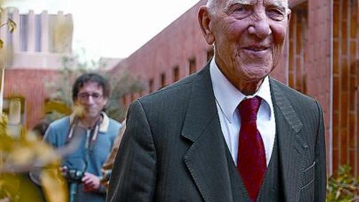 Venerable rebelde 8 Stéphane Hessel, en Barcelona, en marzo.