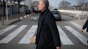 El expresidente de la Generalitat valenciana Francisco Camps a su llegada a la sede de la Audiencia Nacional en San Fernando de Henares (Madrid) donde este lunes se reanuda el juicio de una rama del caso Gürtel al expresidente valenciano y a una veintena de acusados en una jornada en la que seguirán declarando los considerados líderes de la trama, entre ellos el empresario Álvaro Pérez, el Bigotes. EFE/Fernando Villar