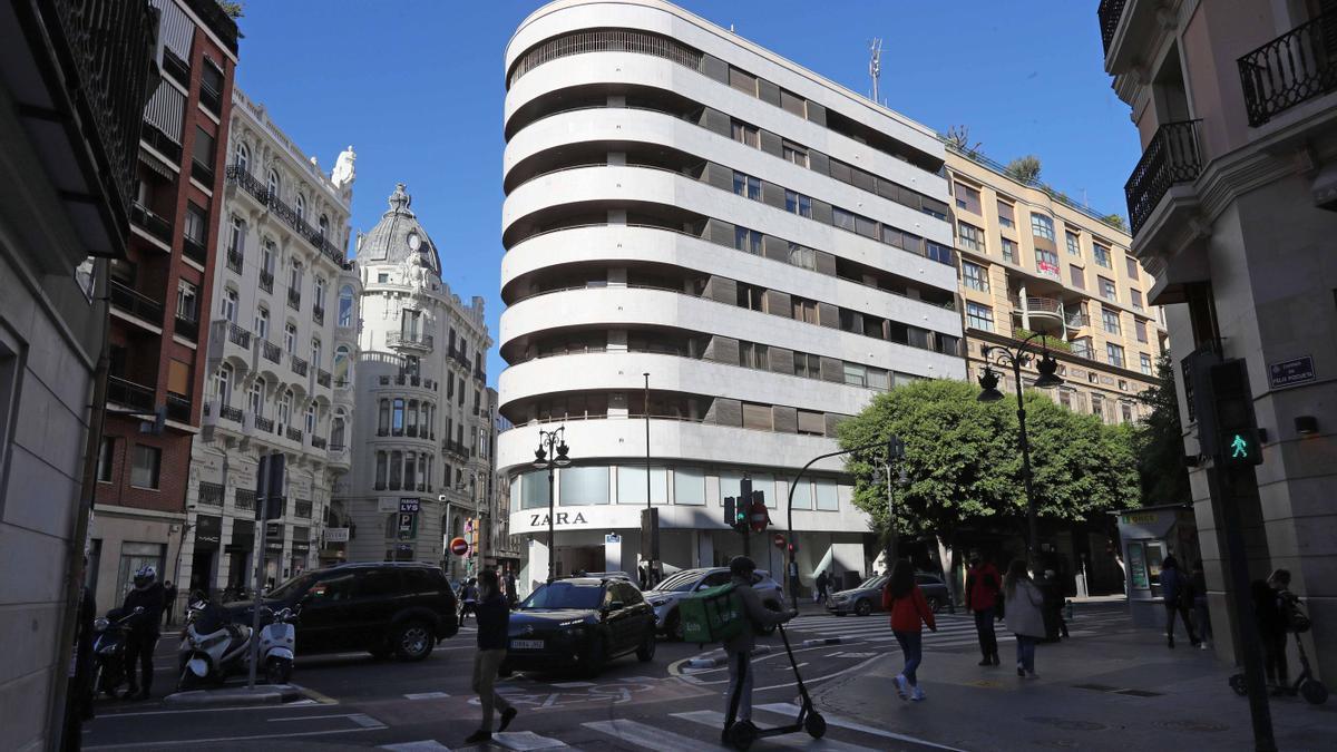 La calle Colón tiene los pisos más caros de València.