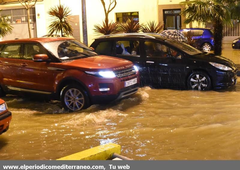 GALERÍA DE FOTOS -- El diluvio cae en Castellón y provoca inundaciones