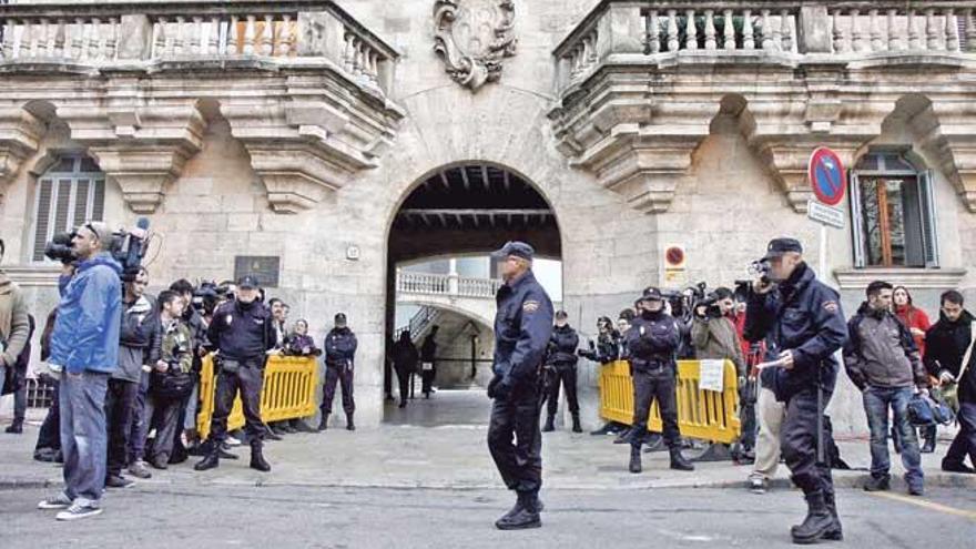 La Audiencia Provincial ha confirmado la condena al padre por malos tratos a sus dos hijos.