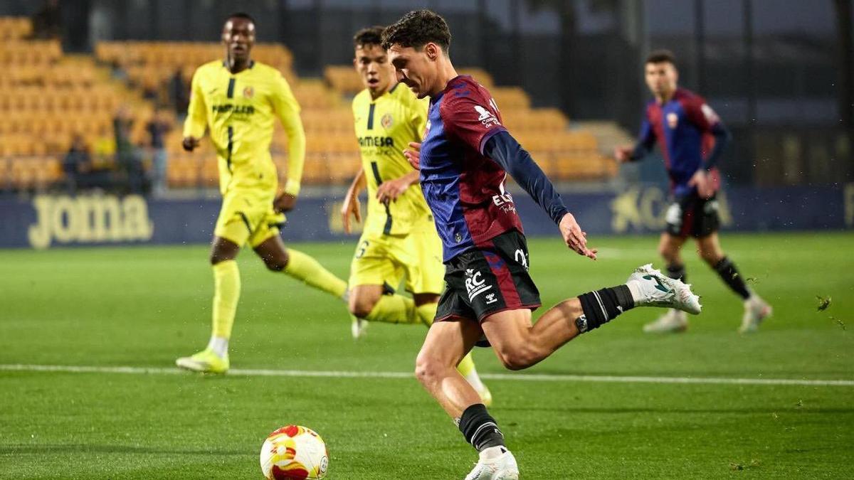 El Eldense pierde en Villarreal y se aleja del liderato