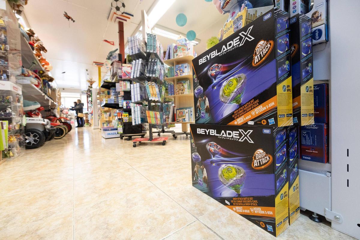 Galería de imágenes de una juguetería en la previa de Navidad y Reyes