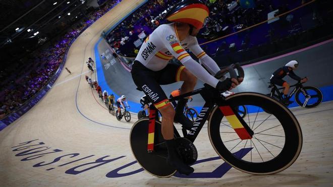 Albert Torres finaliza cuarto el Ómnium y roza medalla en la pista.