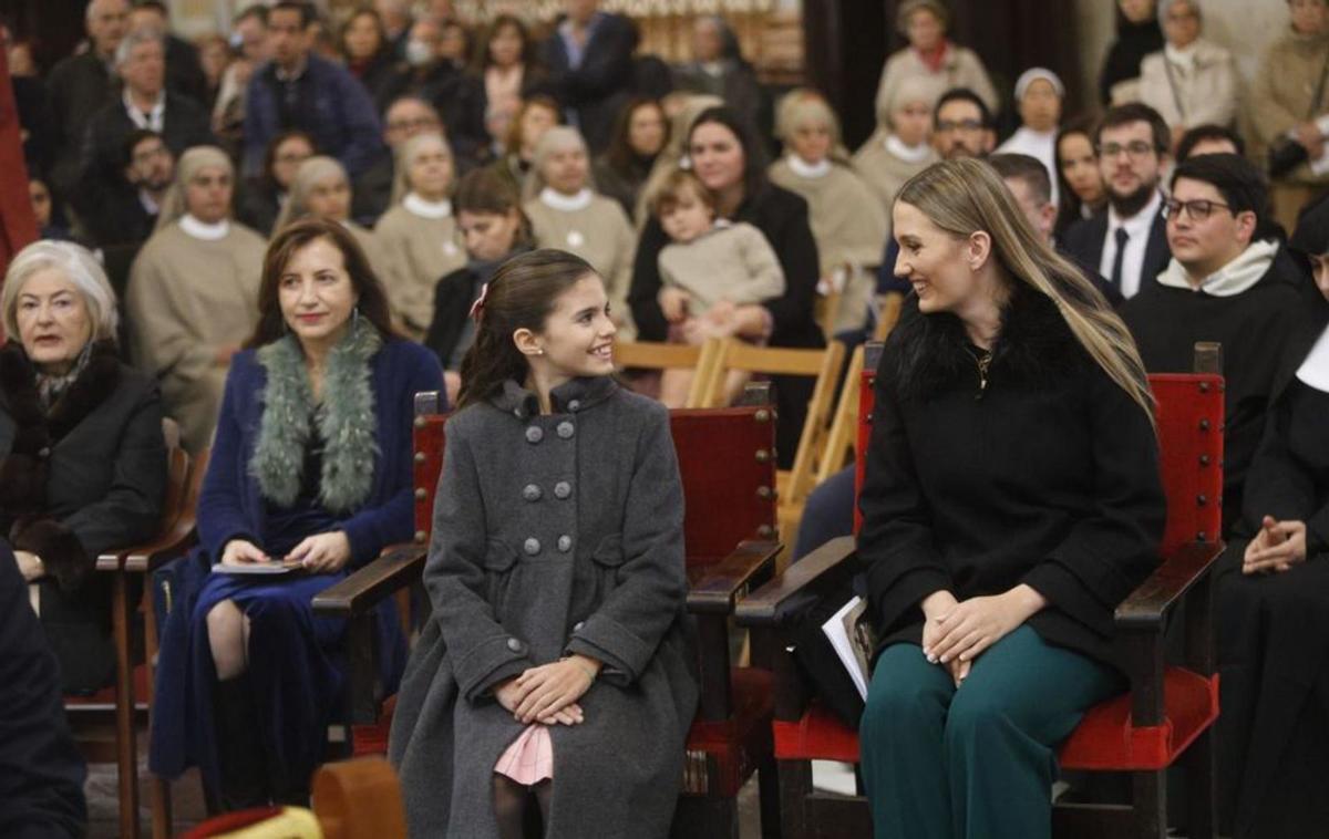 Las Falleras Mayores, Paula Nieto y Laura Mengó.  | EDUARDO RIPOLL