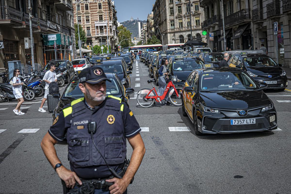 El sector del taxi volvió este martes a las movilizaciones