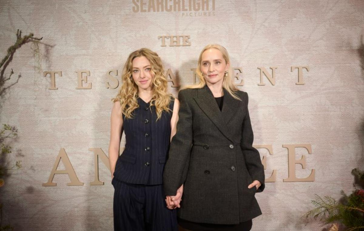 Amanda Seyfried y Mona Fastvold, quien coescribió 'El testamento de Ann Lee' junto a su pareja en lo personal y lo profesional, Brady Corbet; Hace ahora un año, ambos fueron candidatos al Oscar por el guion de 'The Brutalist' (2025), a quien él dirigió.
