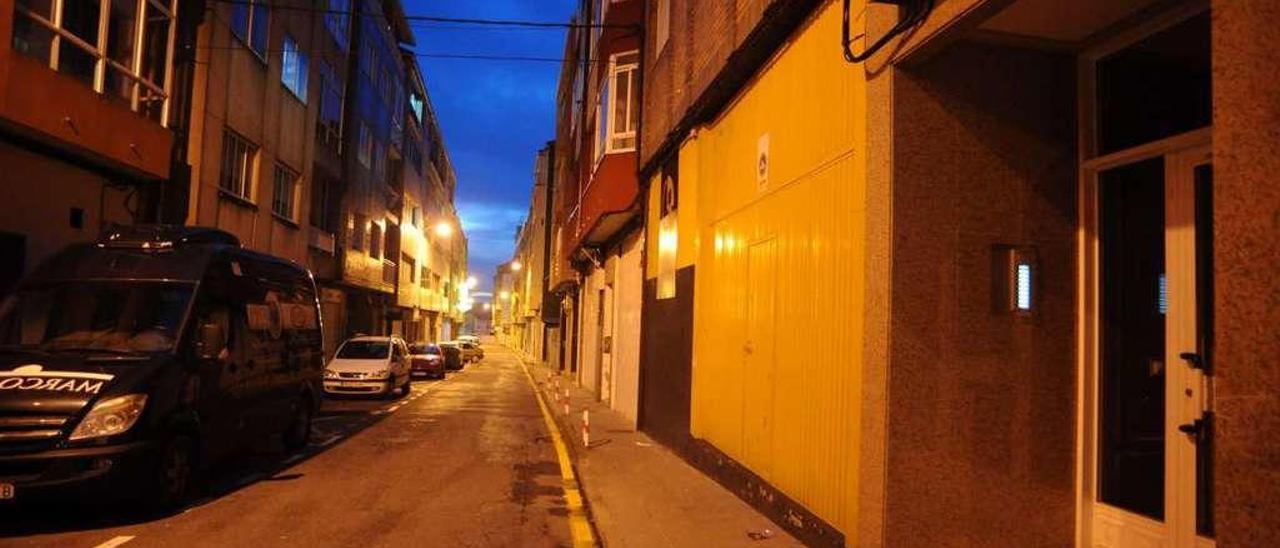 Uno de los inmuebles que salen a subasta está en la calle Concepción Arenal de Vilagarcía. // Iñaki Abella