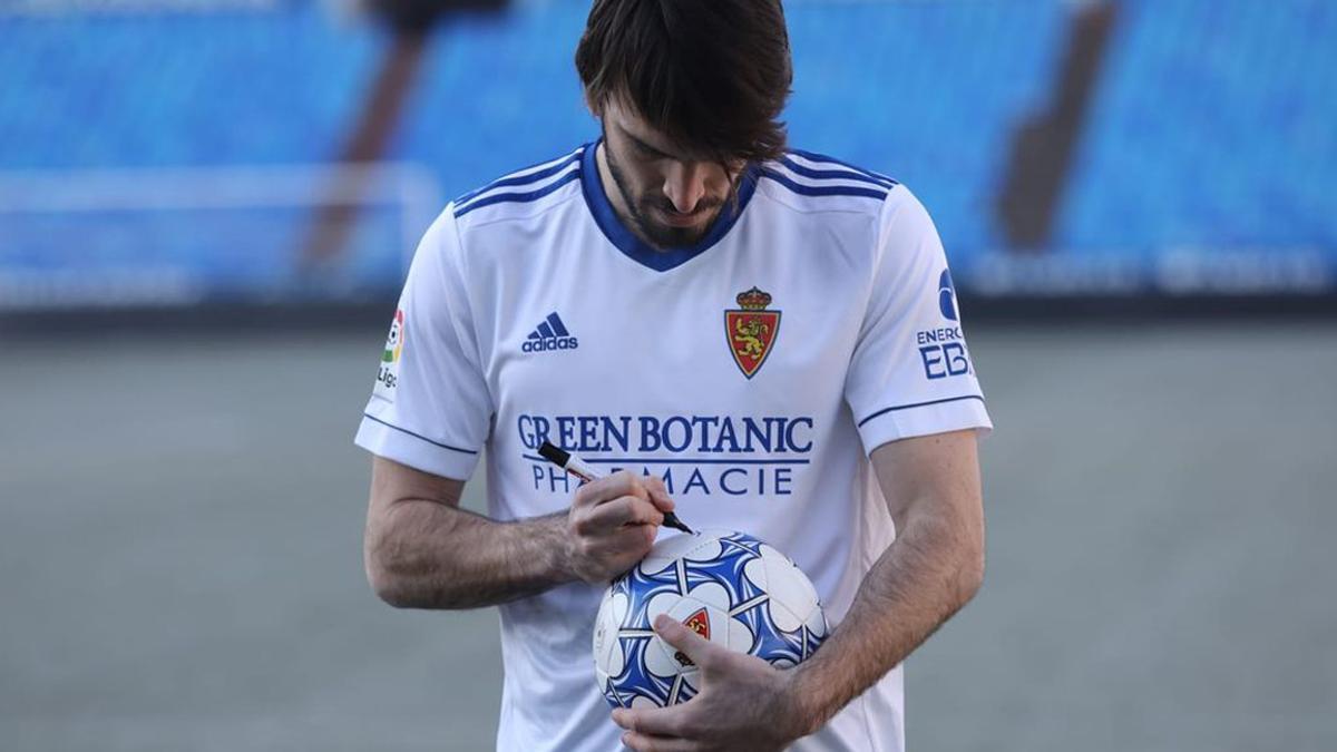 Eugeni Valderrama, en su presentación con el Zaragoza