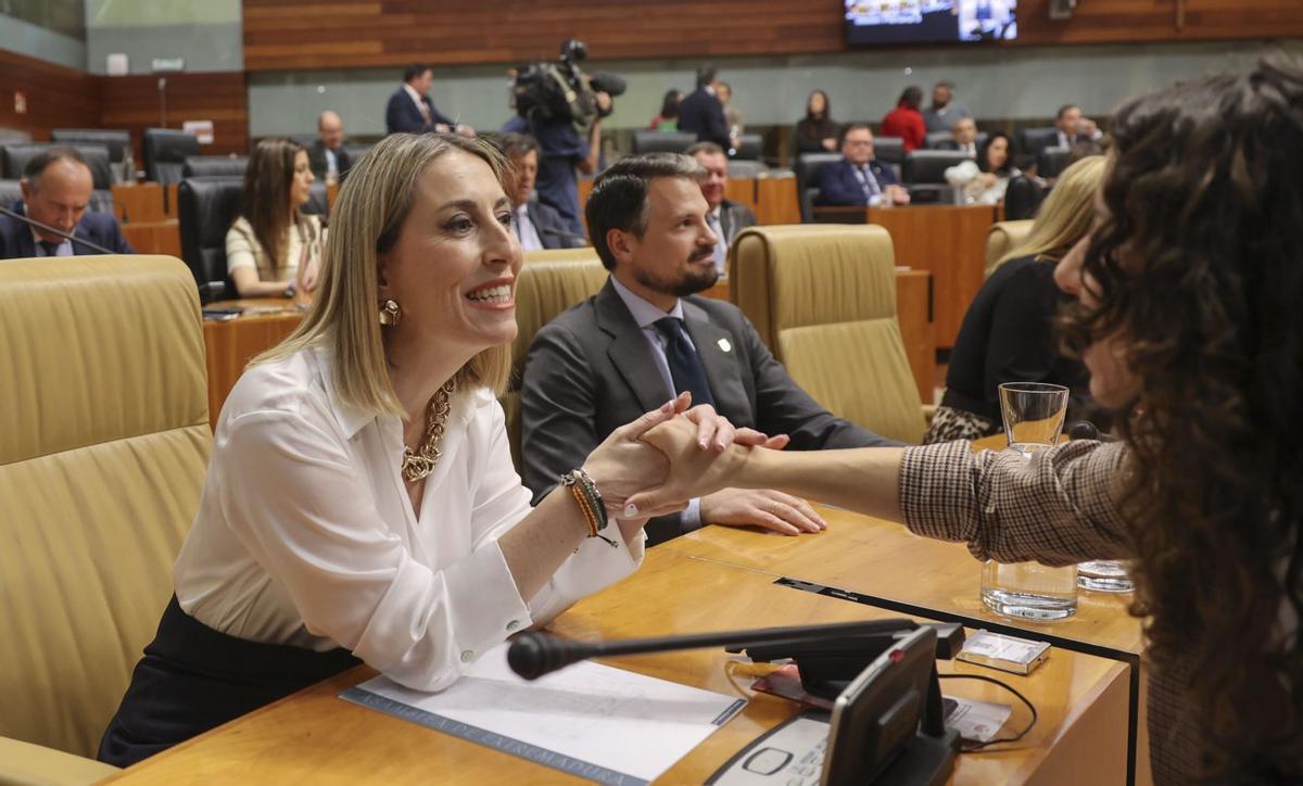 Guardiola promet un govern "fiable i de mirada llarga" de la mà de Vox