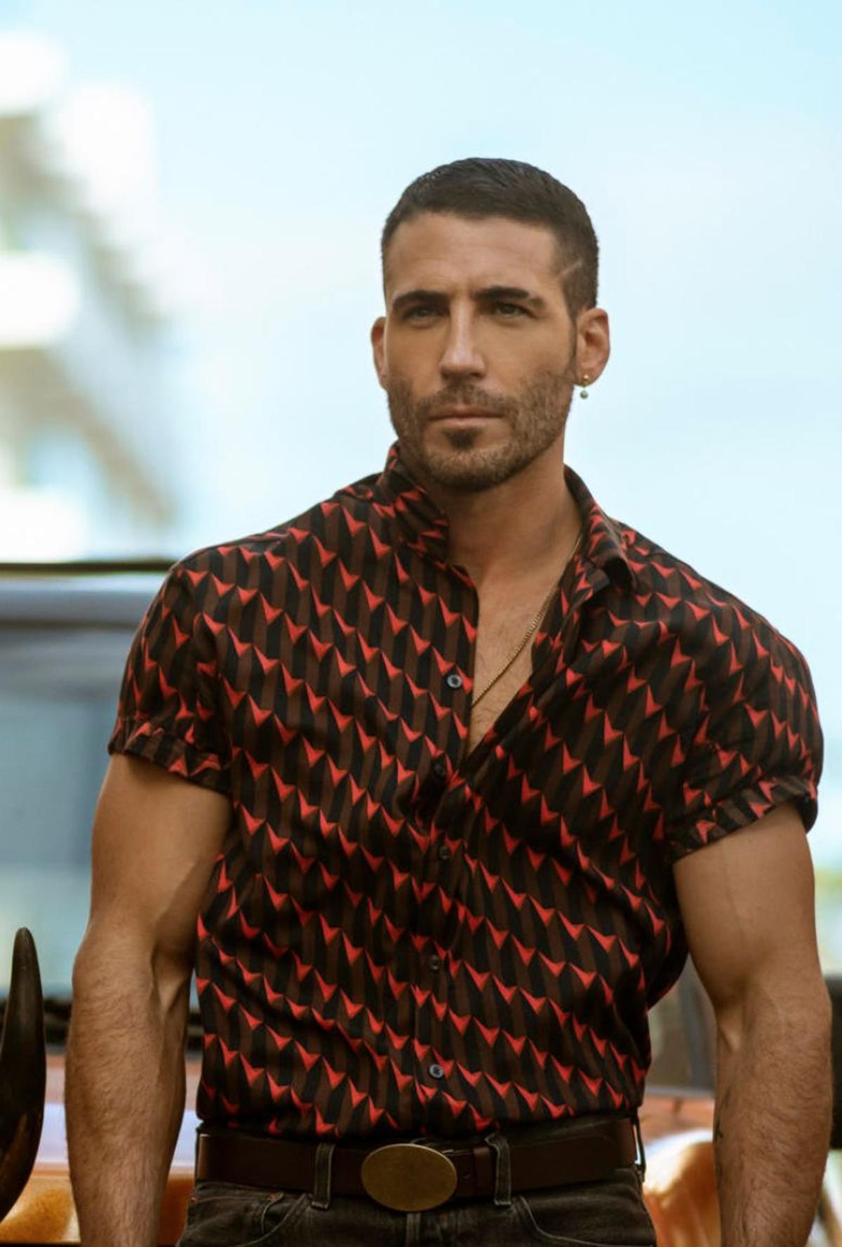 Miguel Ángel Silvestre ('Sense 8') como Moisés.