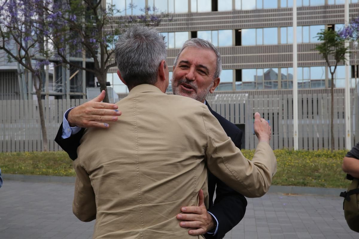 Presentación del bus X3, que conecta Barcelona y LHospitalet de forma más directa