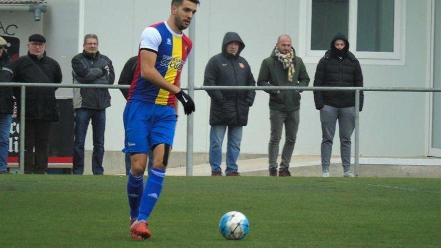 Ernest Forgas, más ‘dinamita’ para la delantera del Badajoz