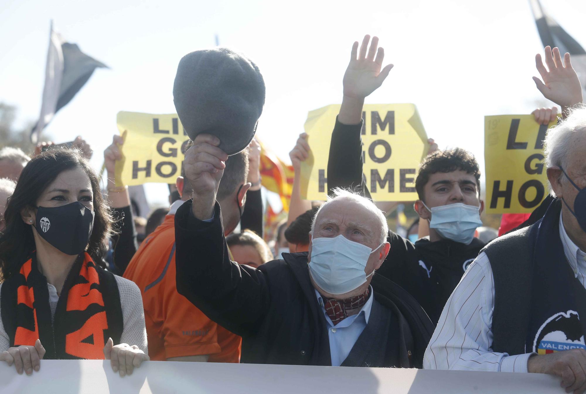 La manifestación valencianista contra Peter Lim (primera parte)