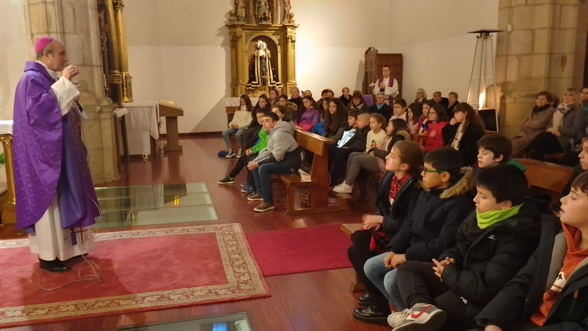 GALERÍA | El obispo de Astorga celebra el Miércoles de Ceniza en Sanabria