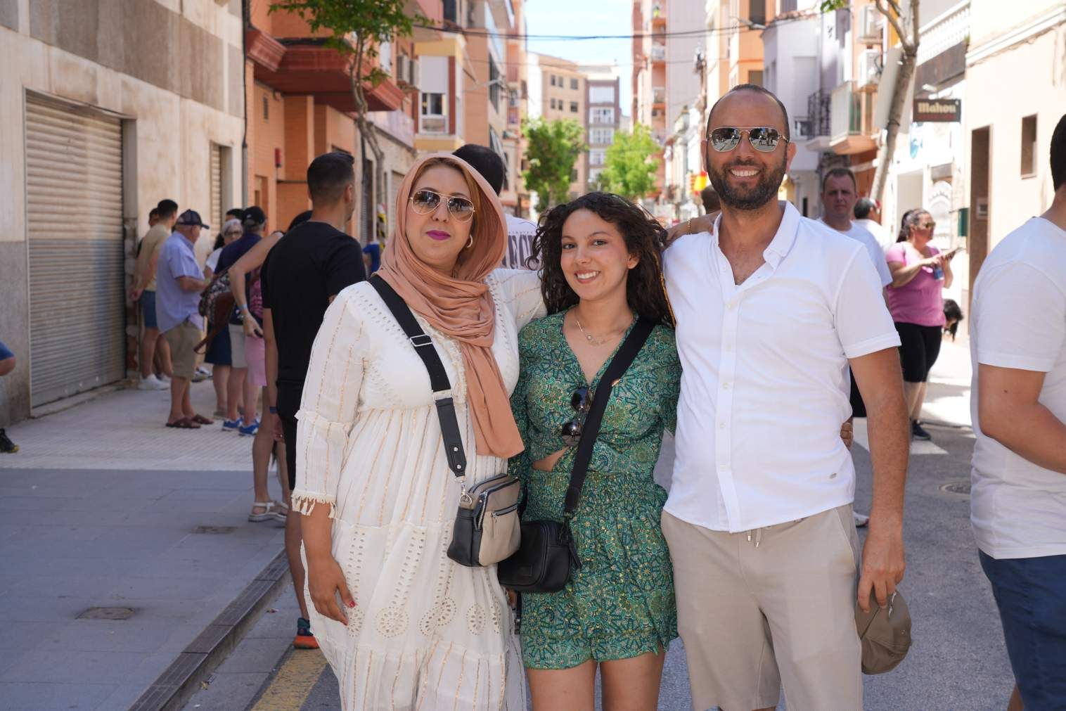 El Grau da inicio a las fiestas de Sant Pere con pólvora, bous y música