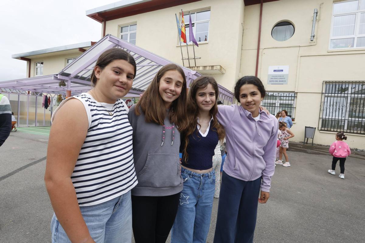 Celia Cernuda, Emiliana Miranda, Vera Matilla y Carla Fernández, alumnas de Sexto del colegio de Soto del Barco.