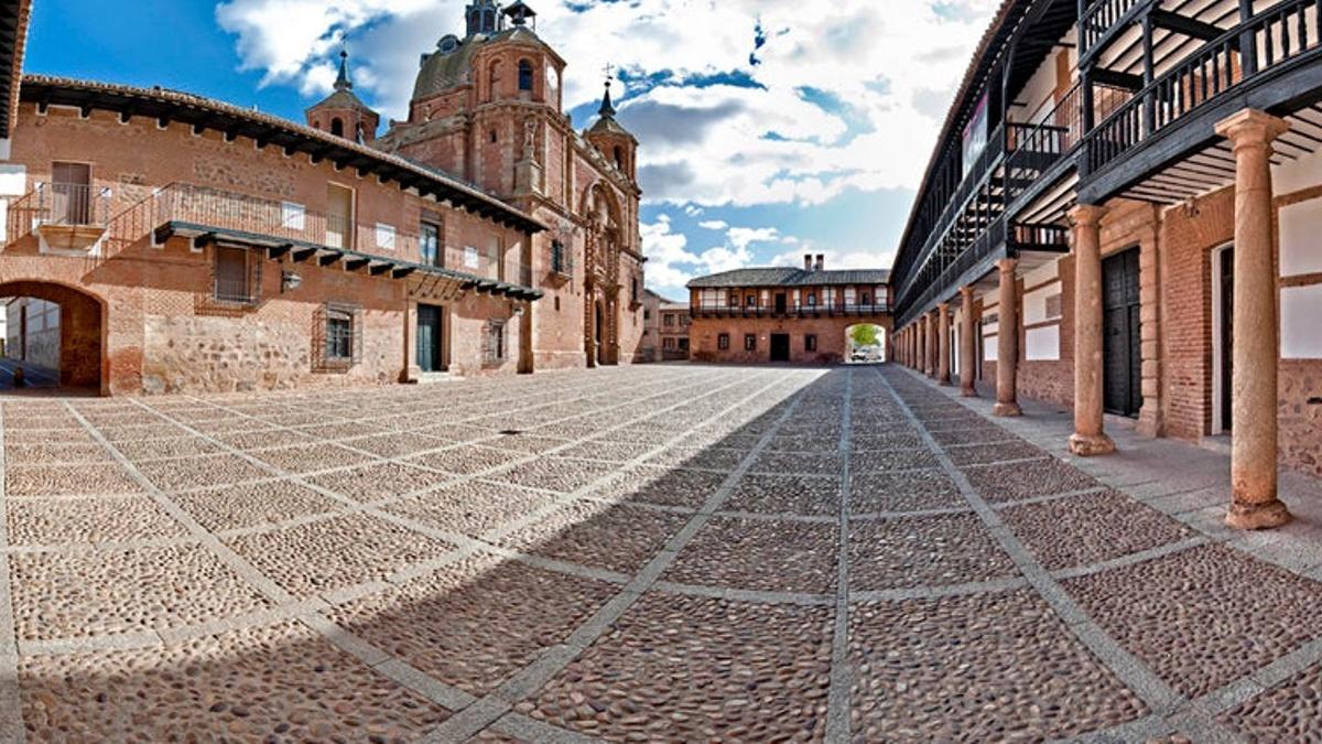 Plaza de San Carlos del Valle