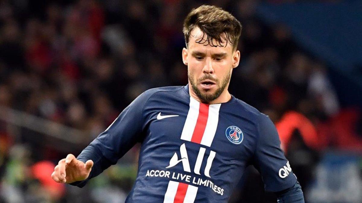 Bernat: &quot;Ni Neymar ni Mbappé, me quedo con Di María&quot;