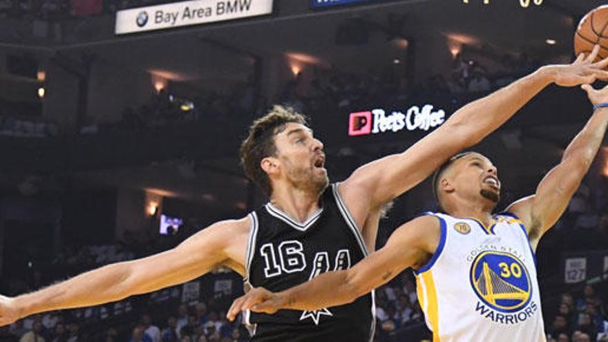 Gasol se estrena con victoria en los Spurs.