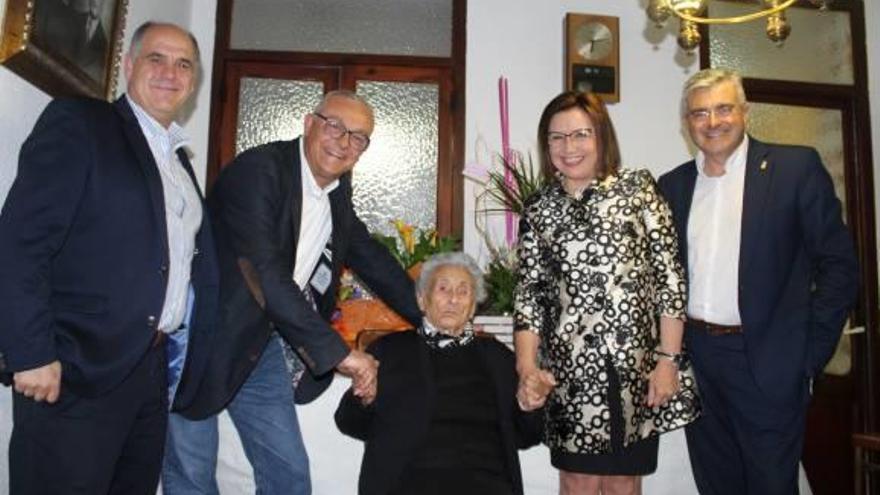 Maria Lluch cumple 107 años en Benicarló