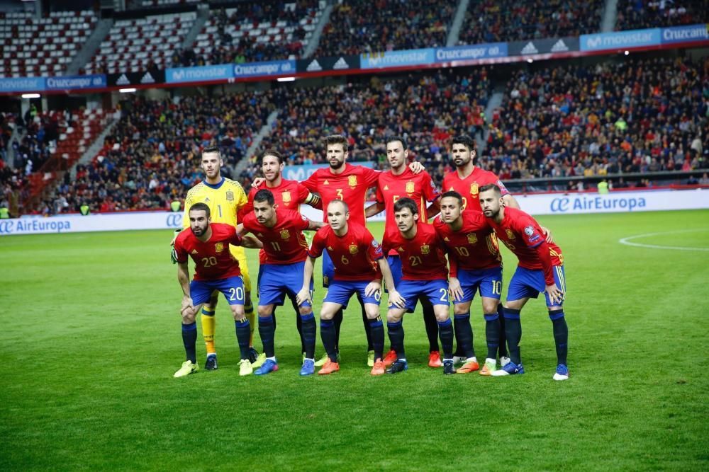 El partido entre España e Israel en El Molinón, en imágenes