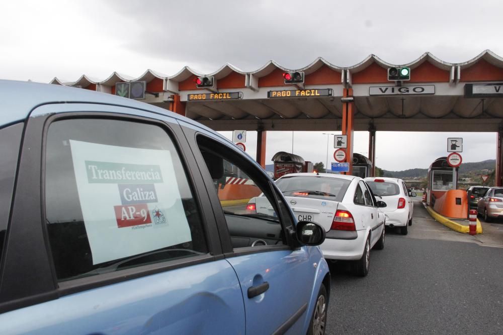 El BNG colapsa el peaje entre Pontevedra y Vigo